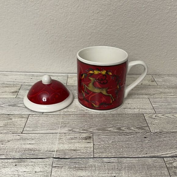 Christmas Reindeer Mug With Lid - Picture 2 of 8